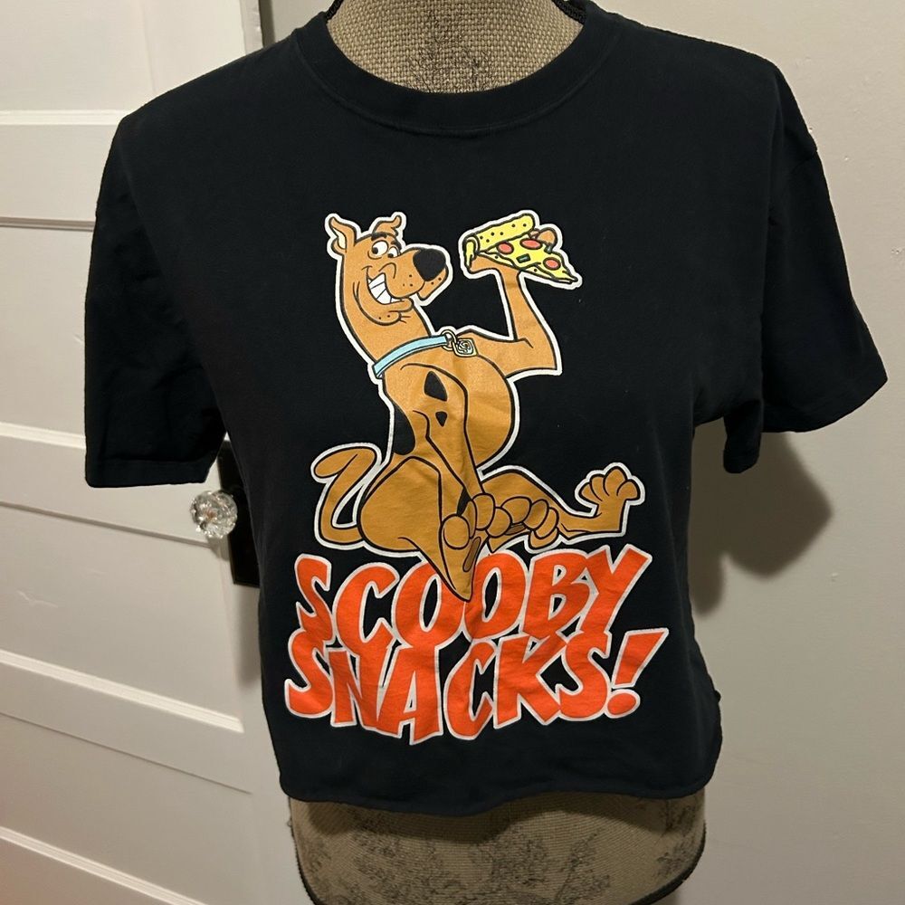 Scooby Snacks Black Crop T-Shirt